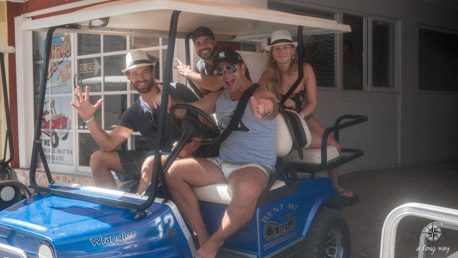 Roadtrip with a golf cart on Isla Mujeres